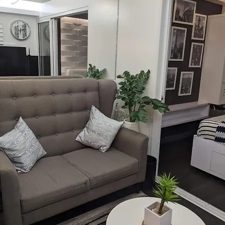 1 Cozy Bedroom In Lumiere Residences
